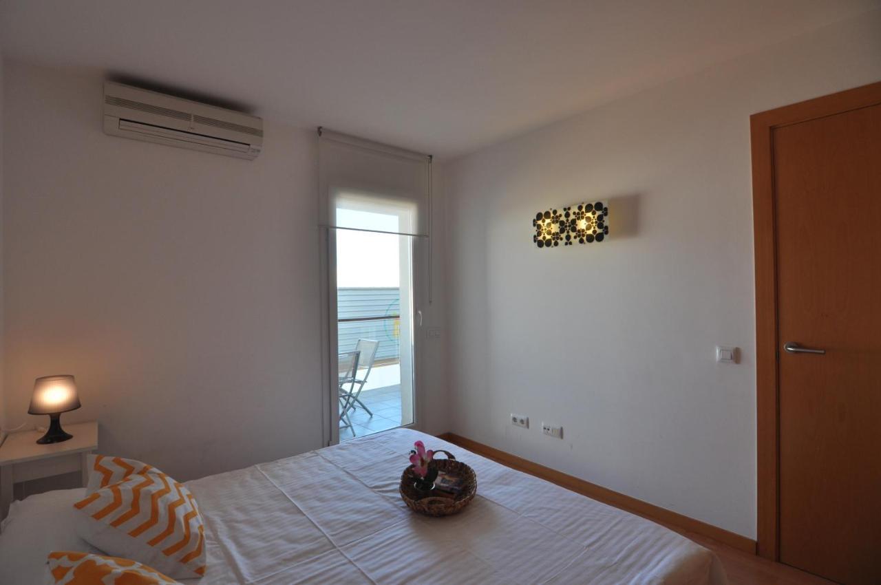 Rnet - 206 Apartments Roses Porto Mar Екстер'єр фото
