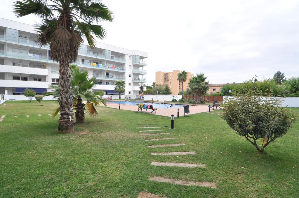 Rnet - 206 Apartments Roses Porto Mar Екстер'єр фото